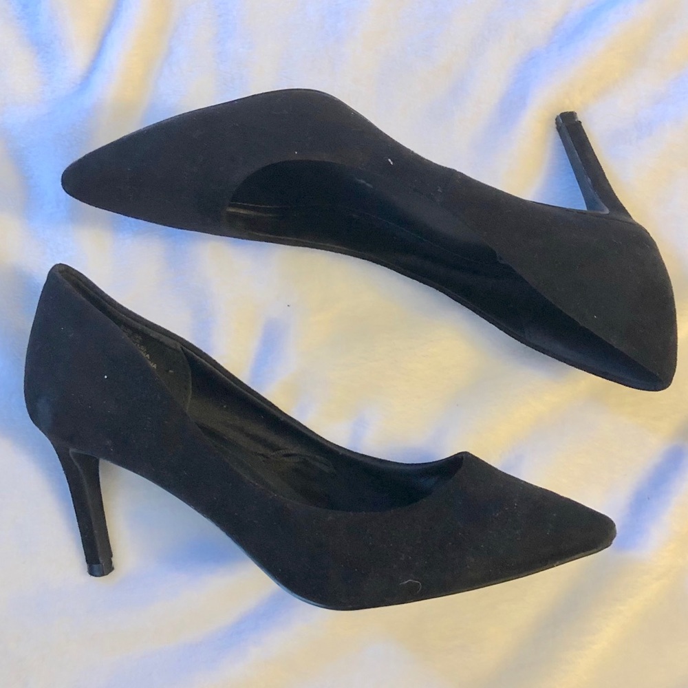Black pointed toe pumps - Size 36 (5.5)